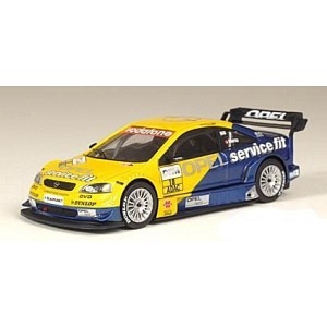 Opel Astra V8 Nr.18 DTM  A.Menu 2002