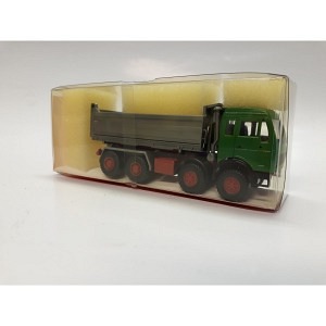 Mercedes 3333 K 8x4 Muldenkipper grün